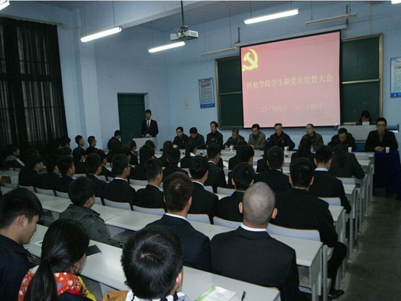 炎炎夏日送清凉 殷殷关怀暖人心